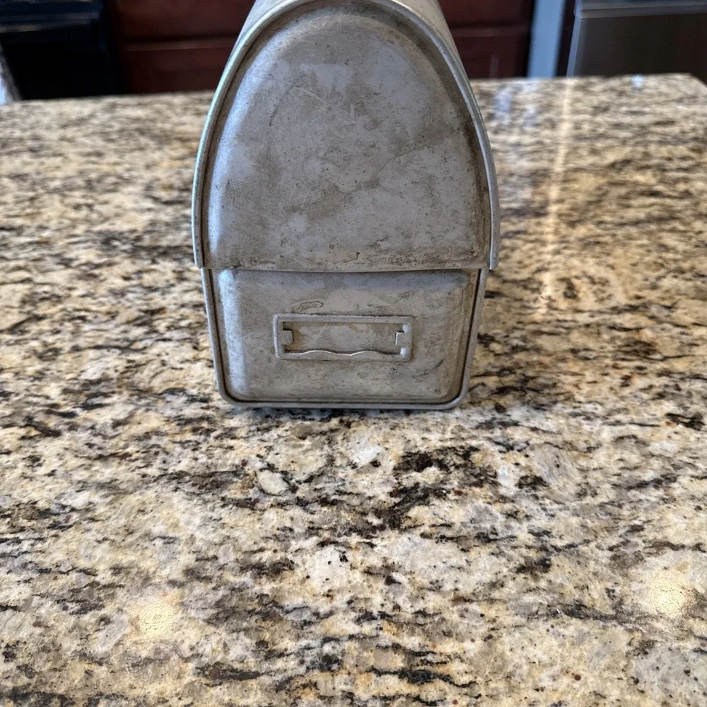 Thermos this vintage
