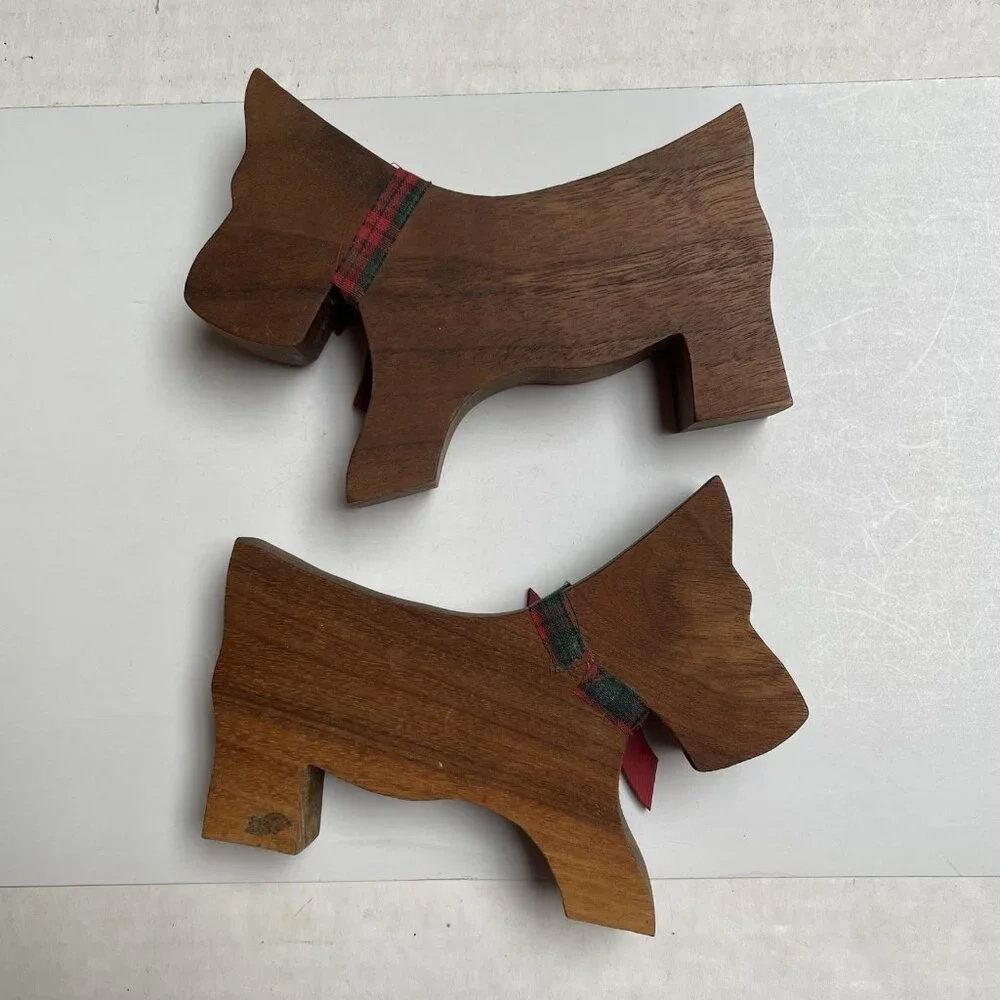 N/A wooden scotty