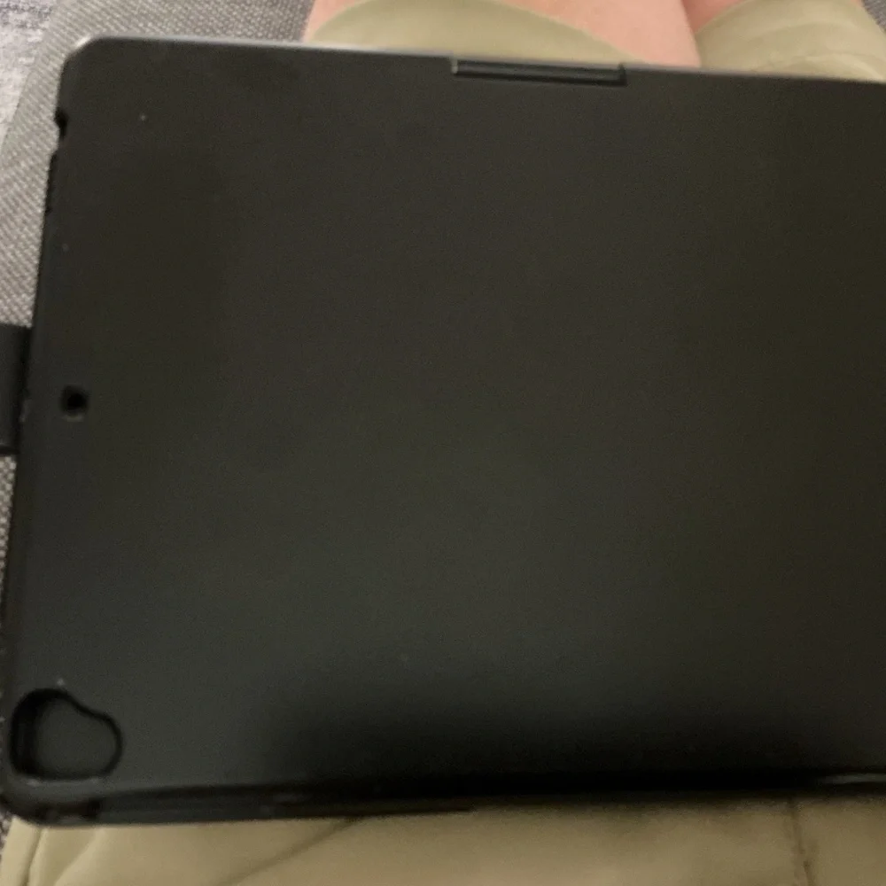 APPLE black inch