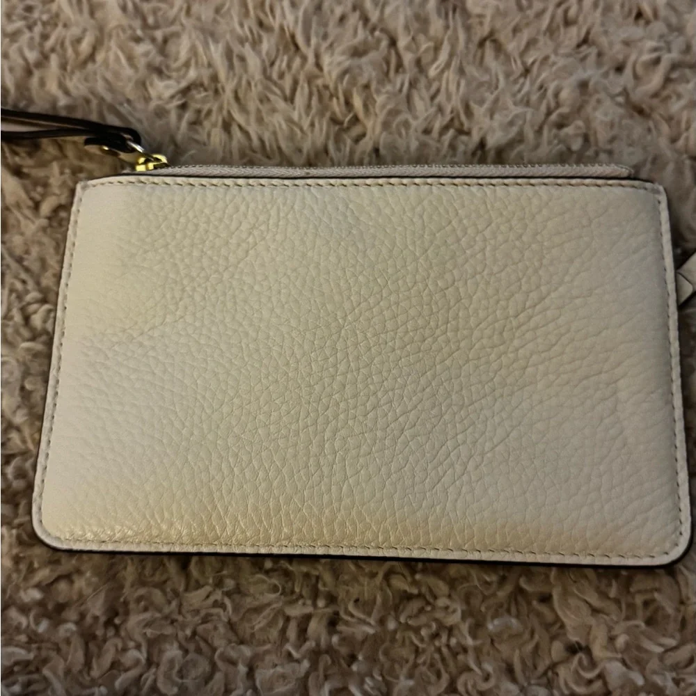 kate spade elegant versatile