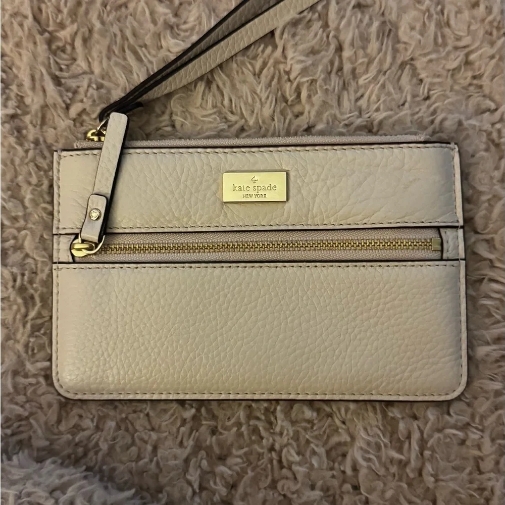 Kate Spade Light Gray Leather Wristlet
