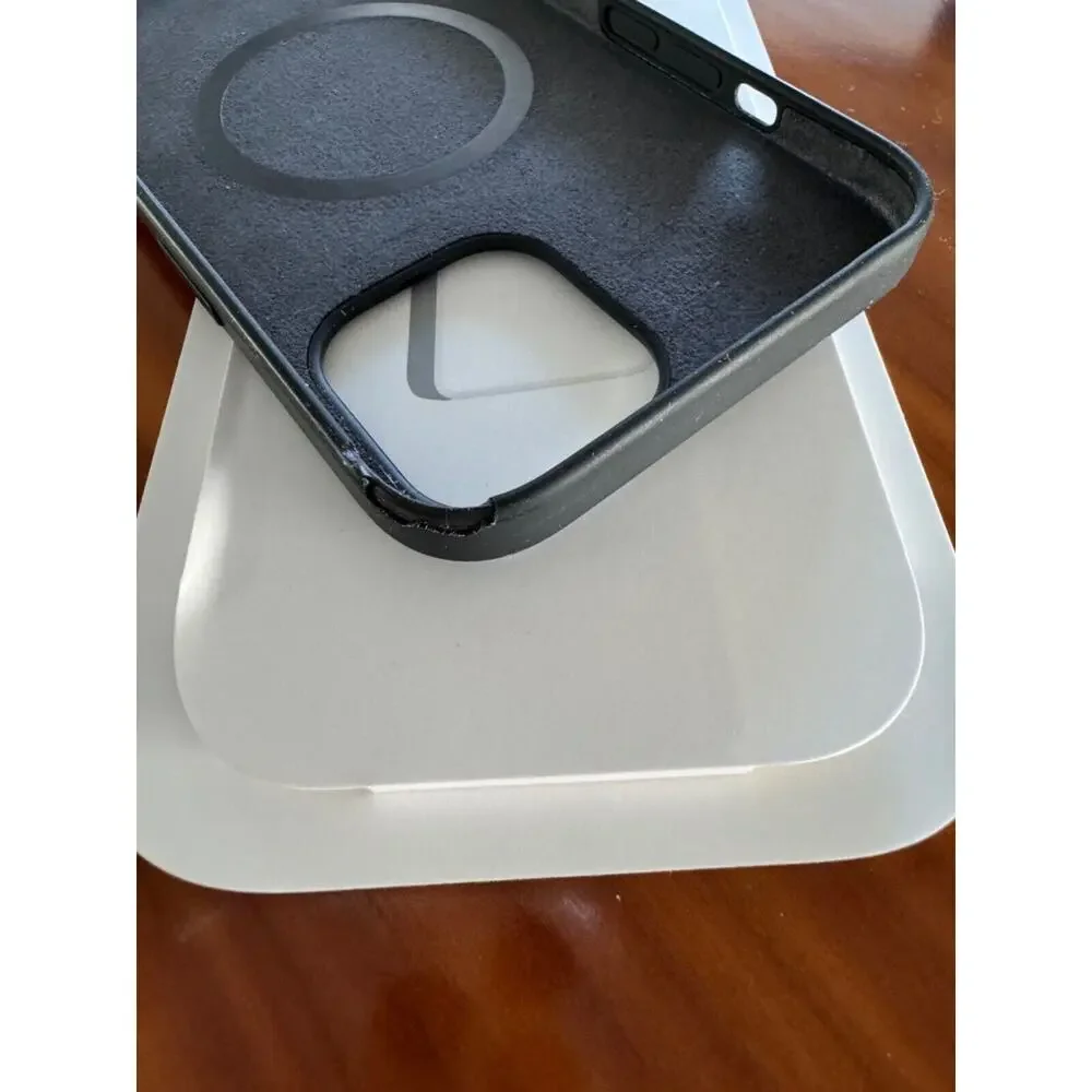 Apple this black