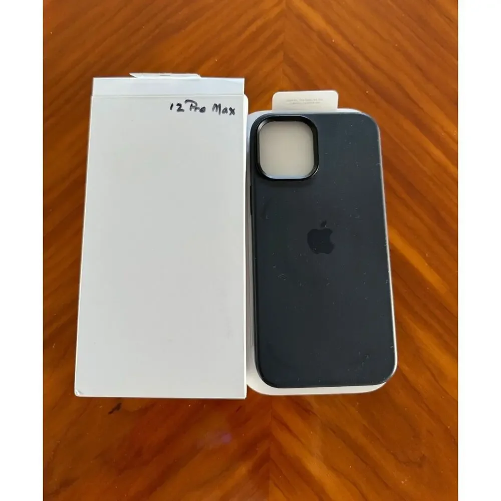 Apple this black