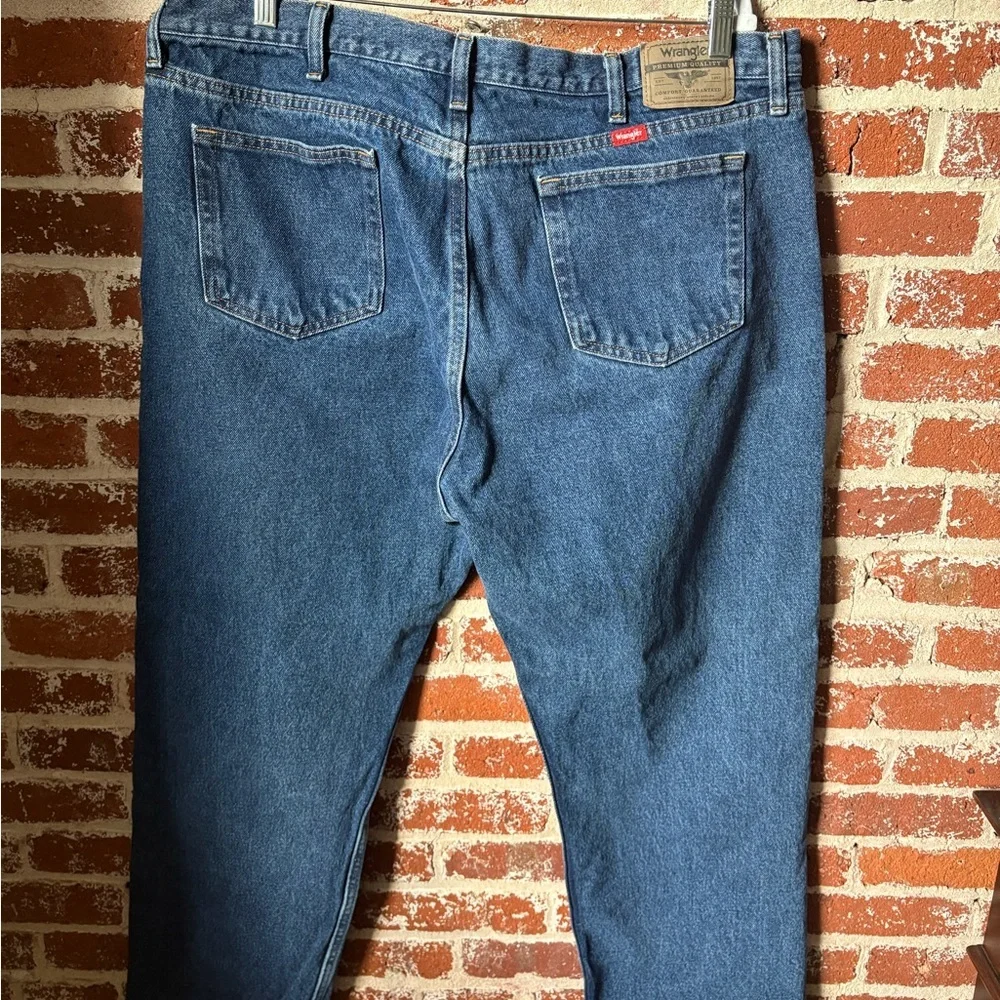Wrangler dark wash