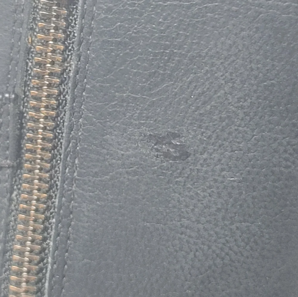 Cole Haan classic knee