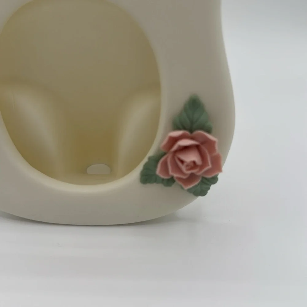 Jamestown China showcase your