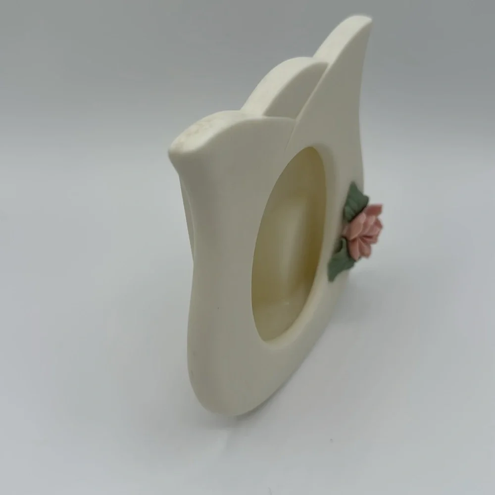 Jamestown China showcase your