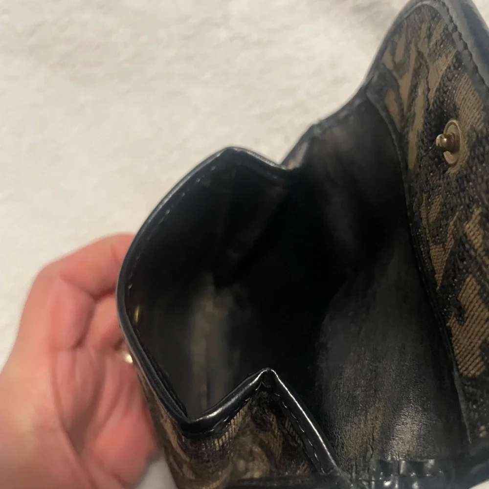 Dior navy pouch