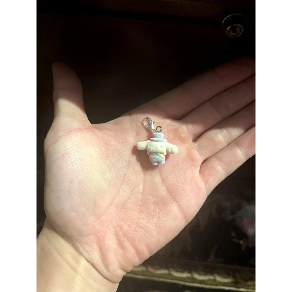Sanrio Characters Cinnamoroll Flocking Bowtie Tophat Dapper Mini Figure Zip Pull