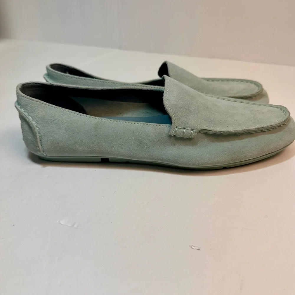 Sperry questions leave