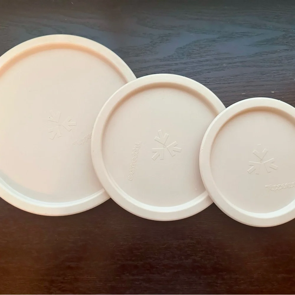 Tupperware set nesting