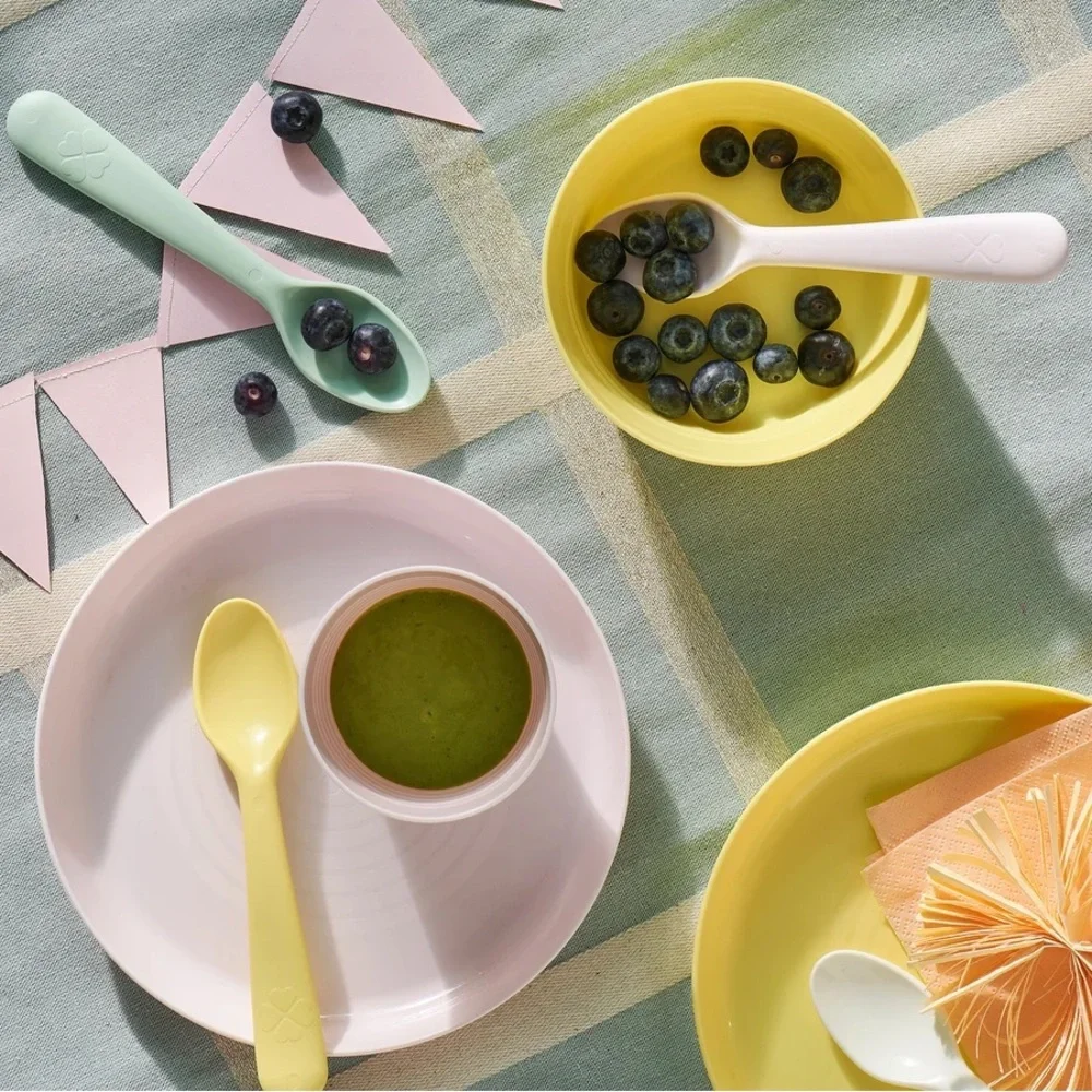 IKEA set plastic