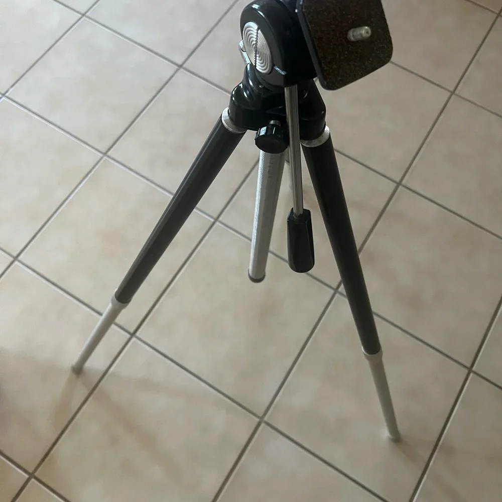 Admiral vintage aluminumtripod