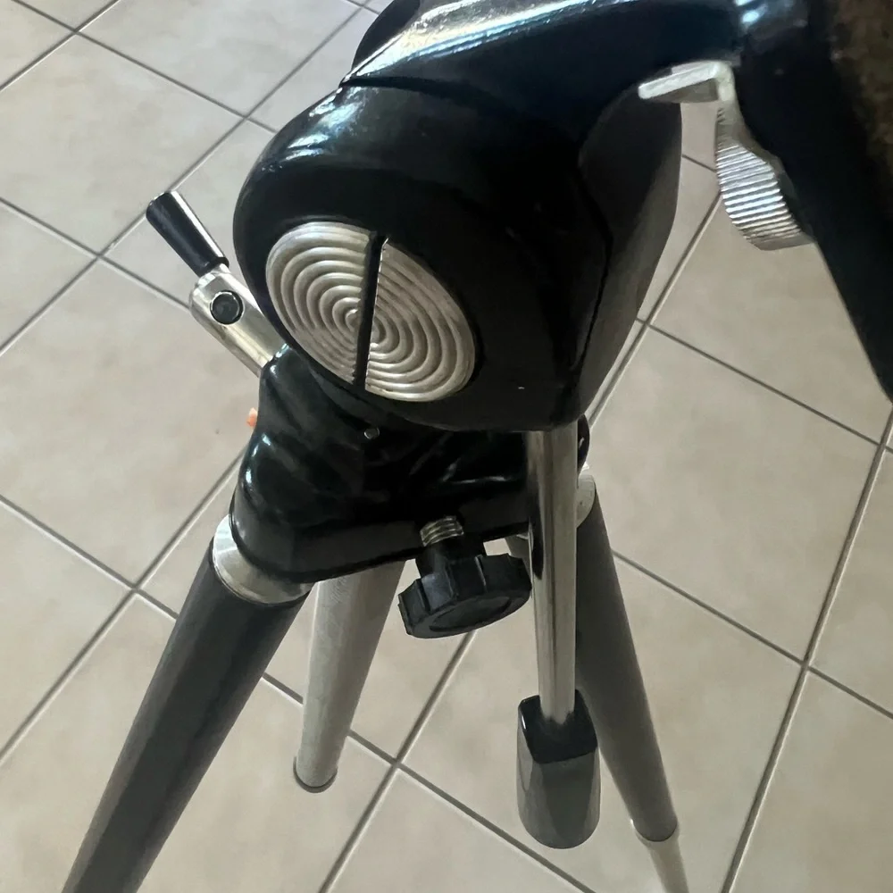 Admiral vintage aluminumtripod