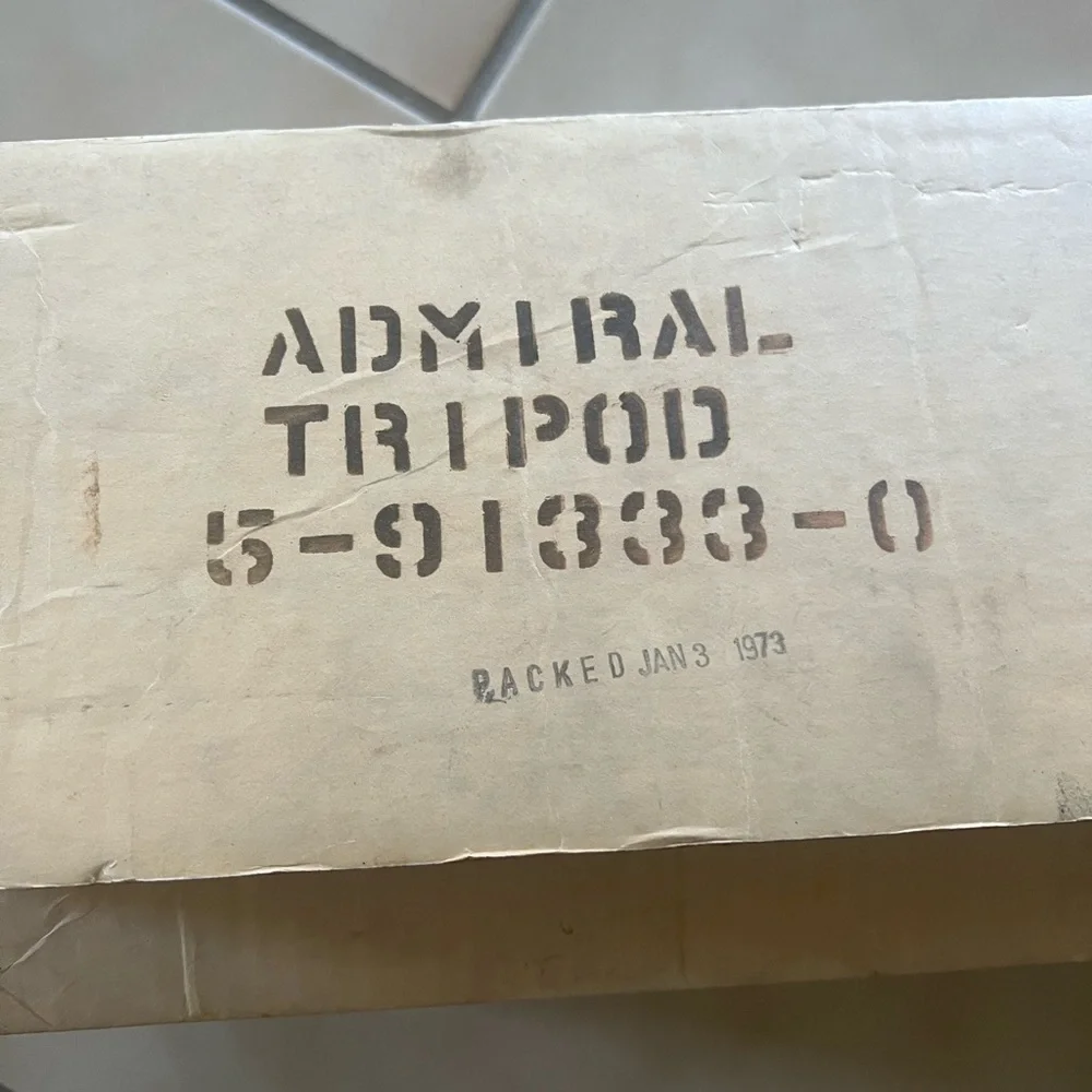 Admiral vintage aluminumtripod