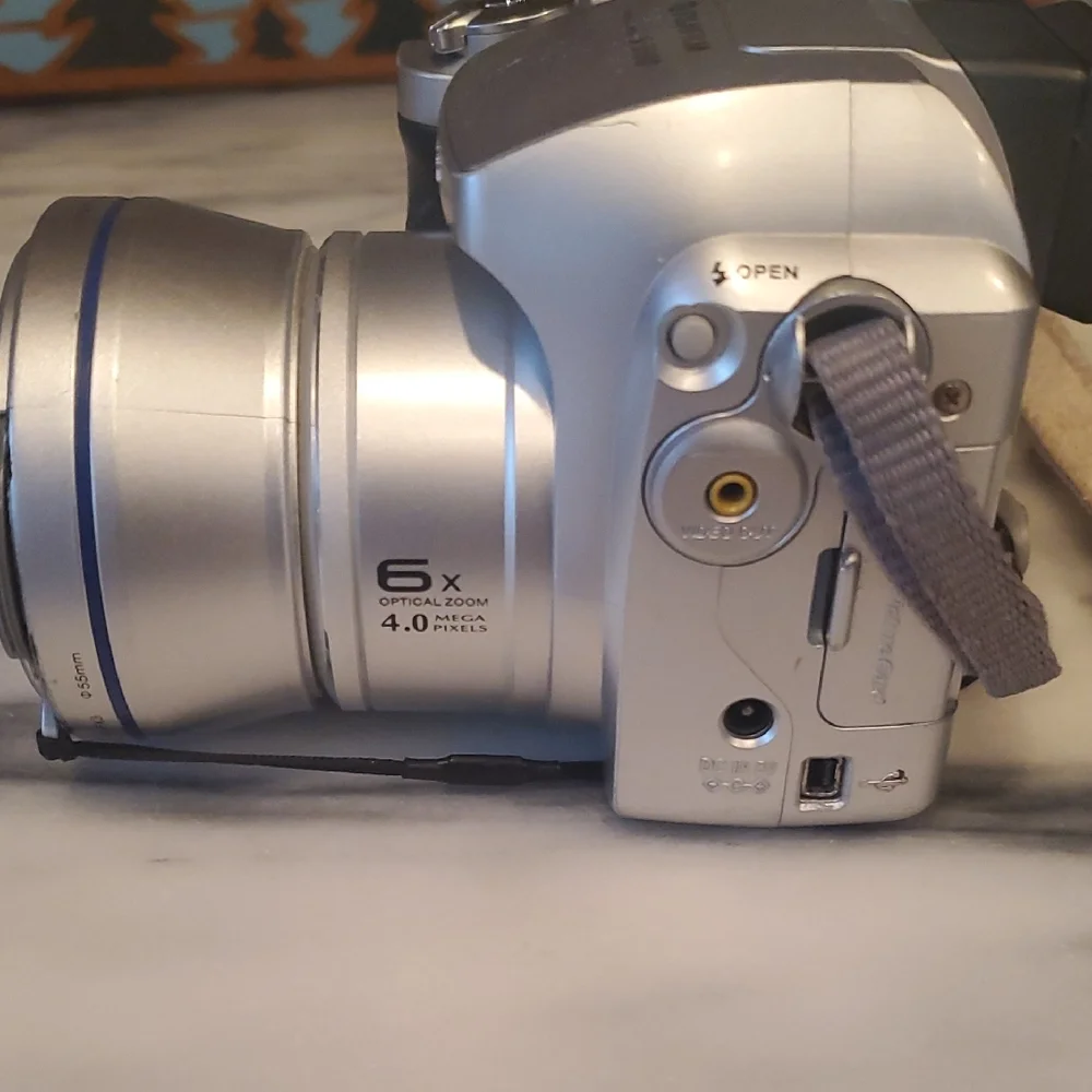 Fujifilm requires scratches sd