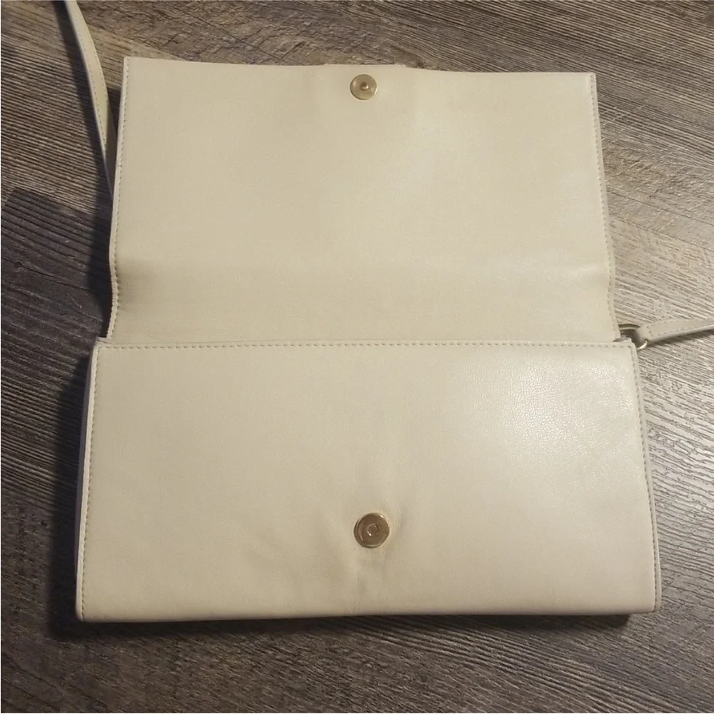 N/A elegant clutch