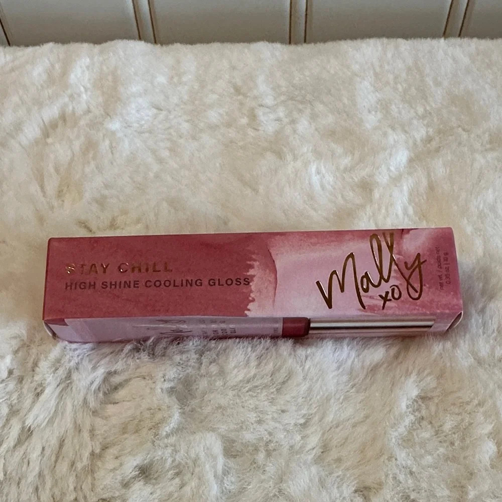 Mally High Shine Cooling Gloss. Minty Mauve