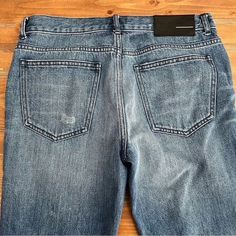 Blk DNM Jeans 11 Eggert Blue. Size 25.