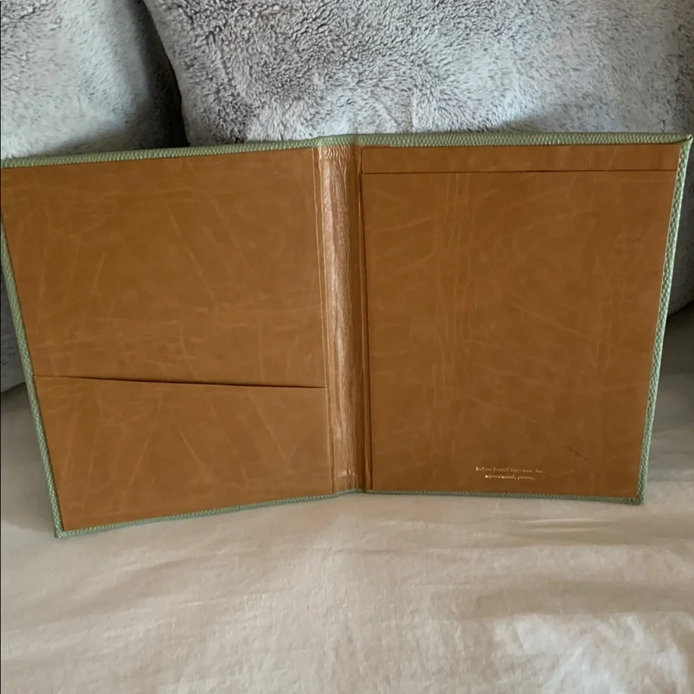 N/A elegant designer