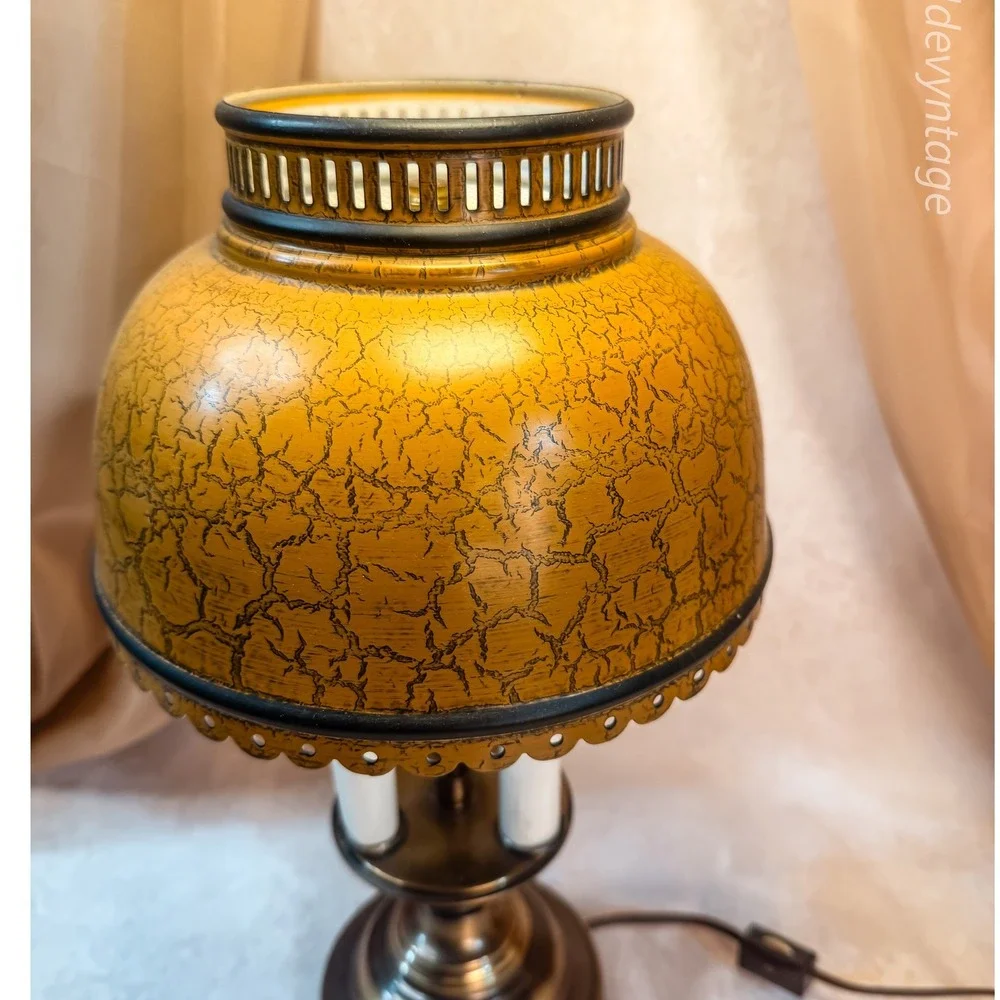 N/A vintage toleware