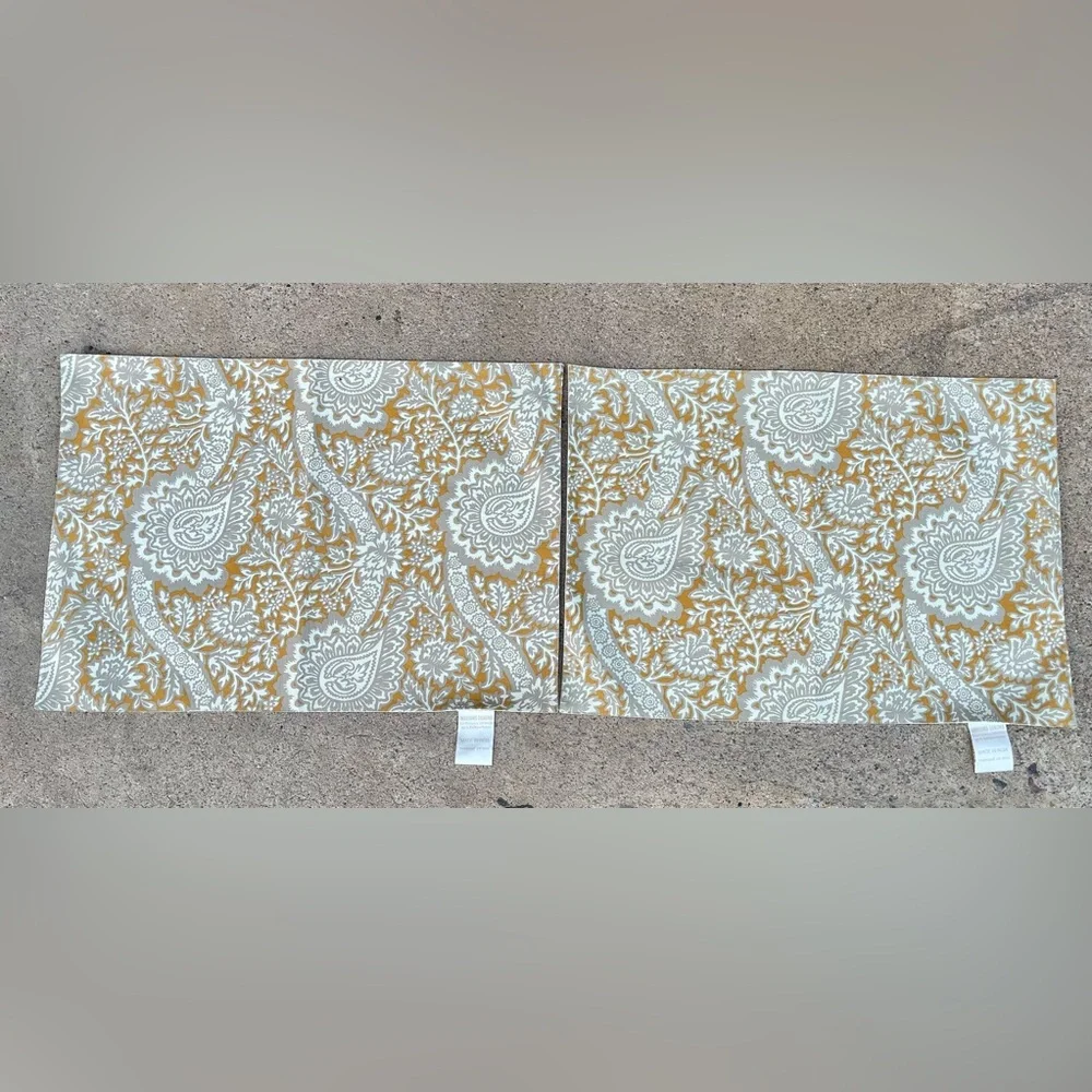 ✨ STUNNING Williams Sonoma Paisley Placemats - Set of 4 ✨