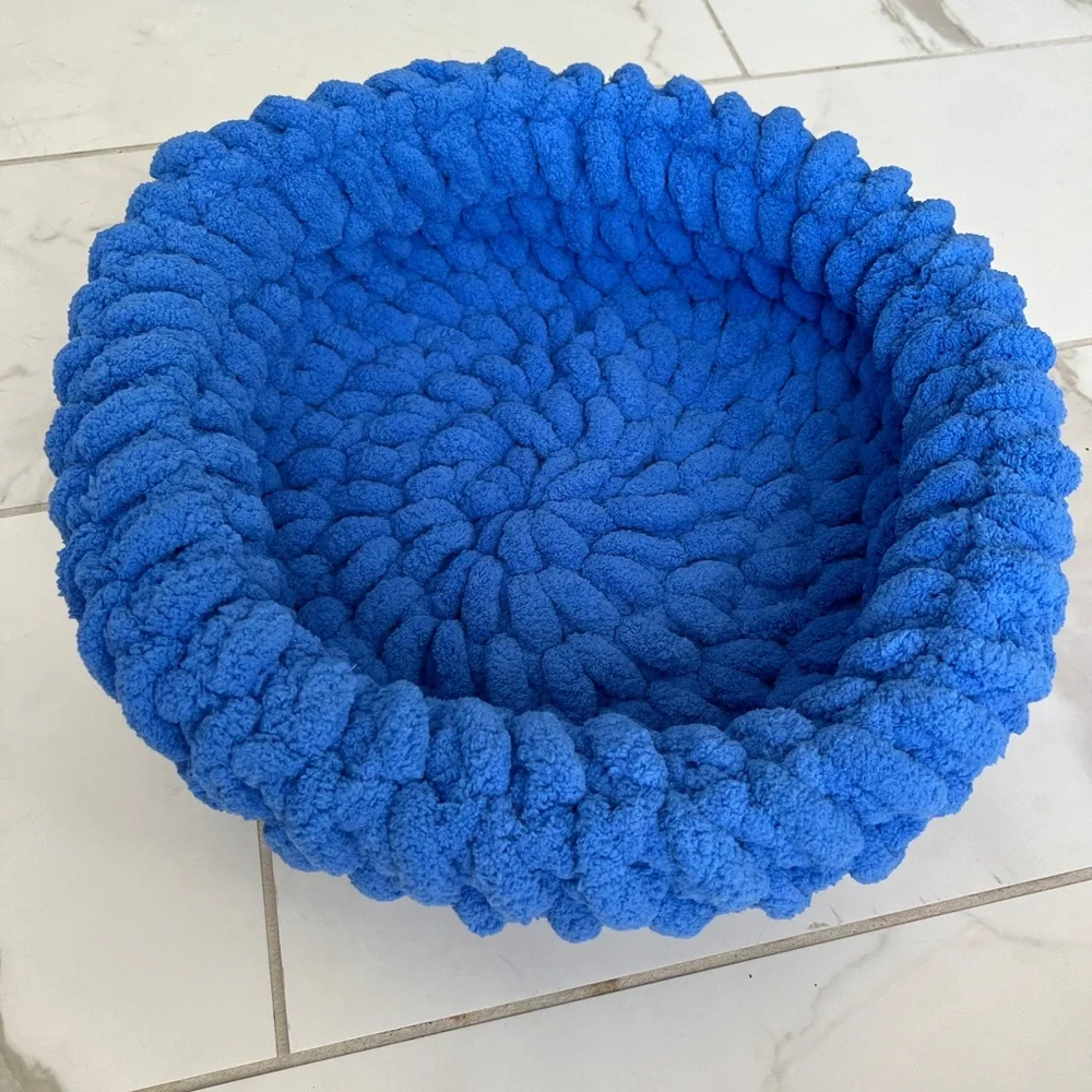 Handmade Super Soft Chenille Pet Basket