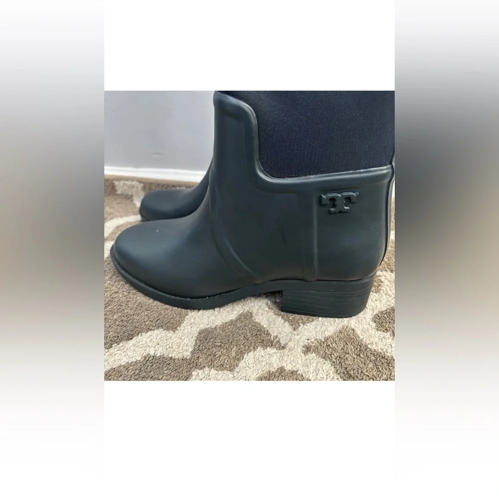 Tory Burch stylish tory