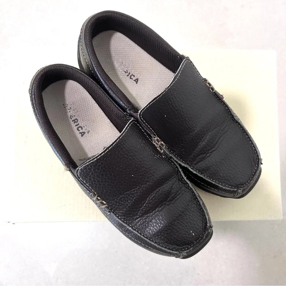 Perry Ellis elegant perry