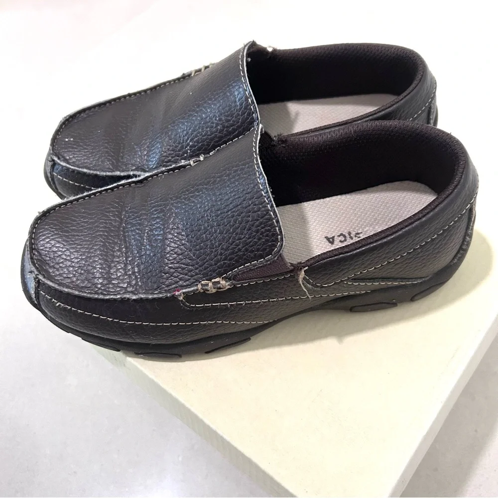 Perry Ellis elegant perry