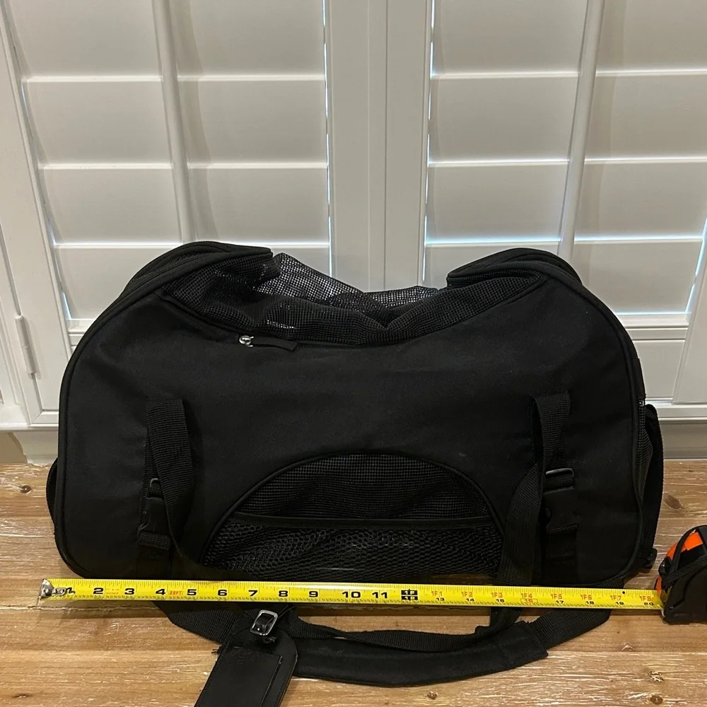 PETTOM pet carrier