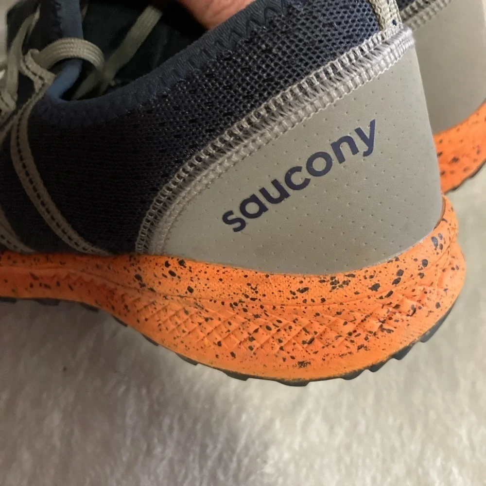 Saucony sneakers versafoam