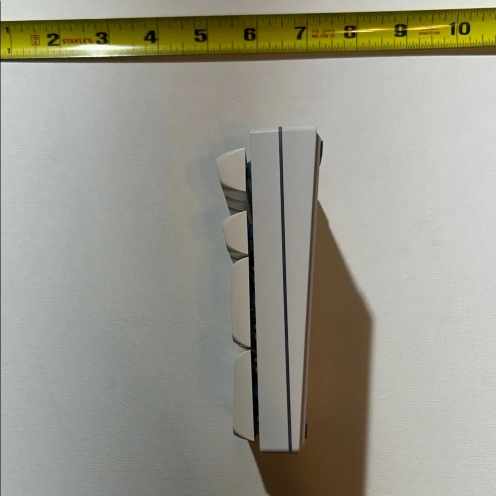 Motospeed compact white