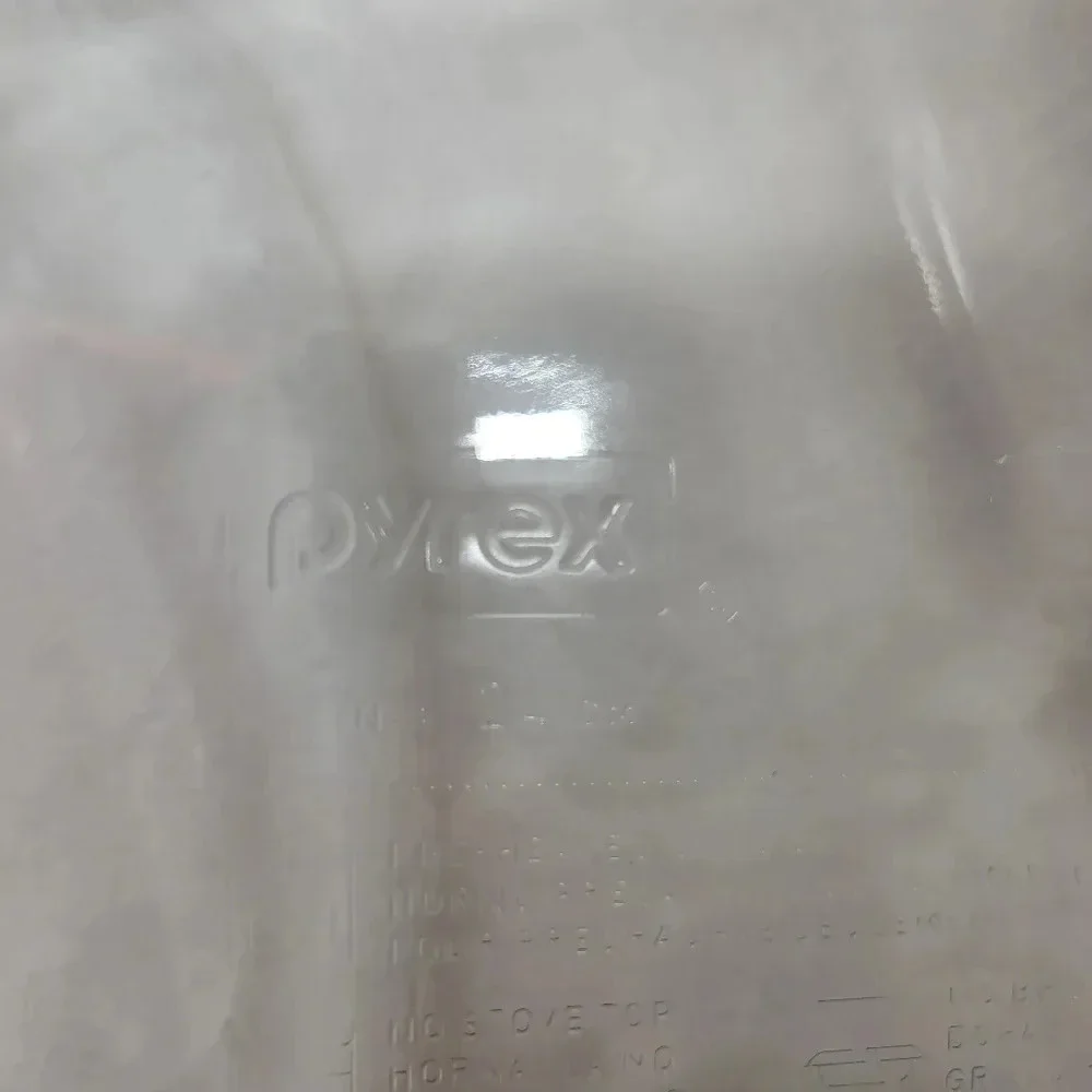 Pyrex pie tin