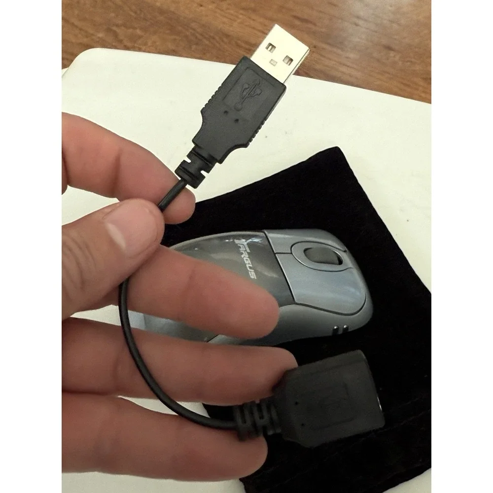 Targus PAWM10 Gray Optical Wheel Mouse Wireless Scroll USB Receiver, Works Great