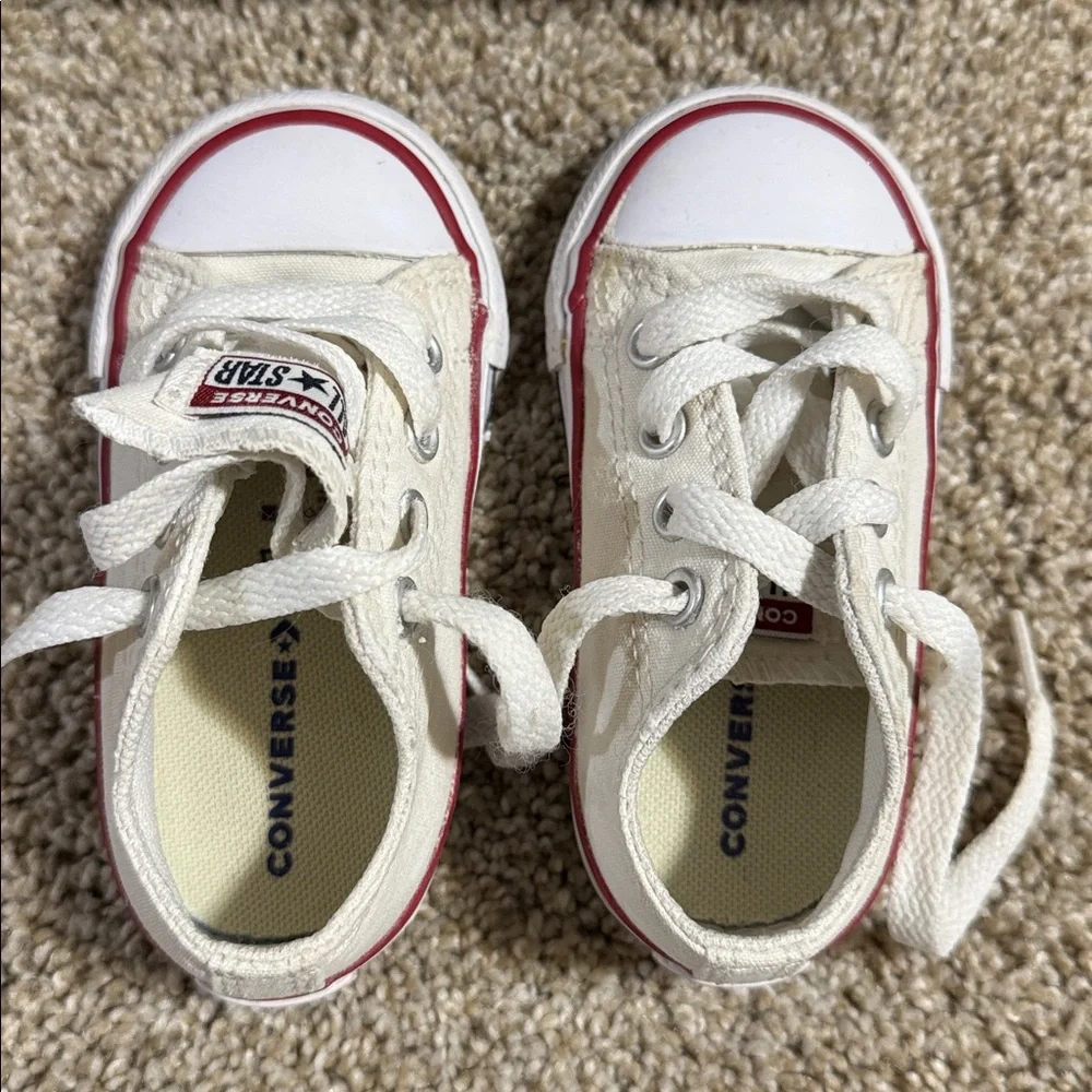 Converse preowned good