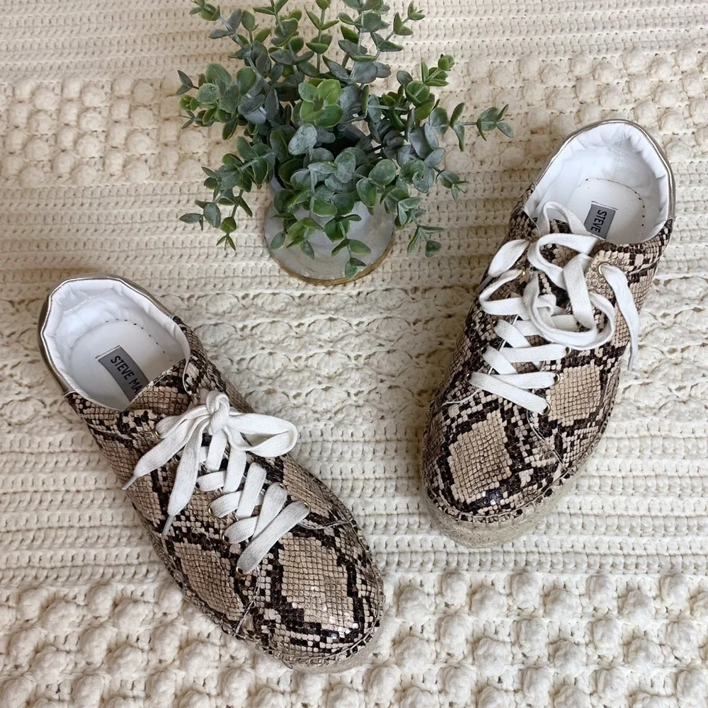 Steve Madden steve madden