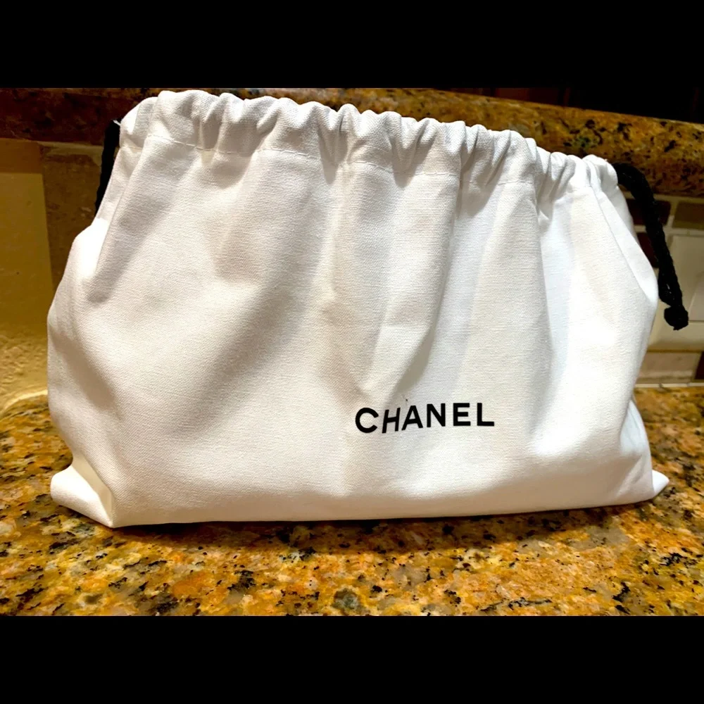 CHANEL authentic original