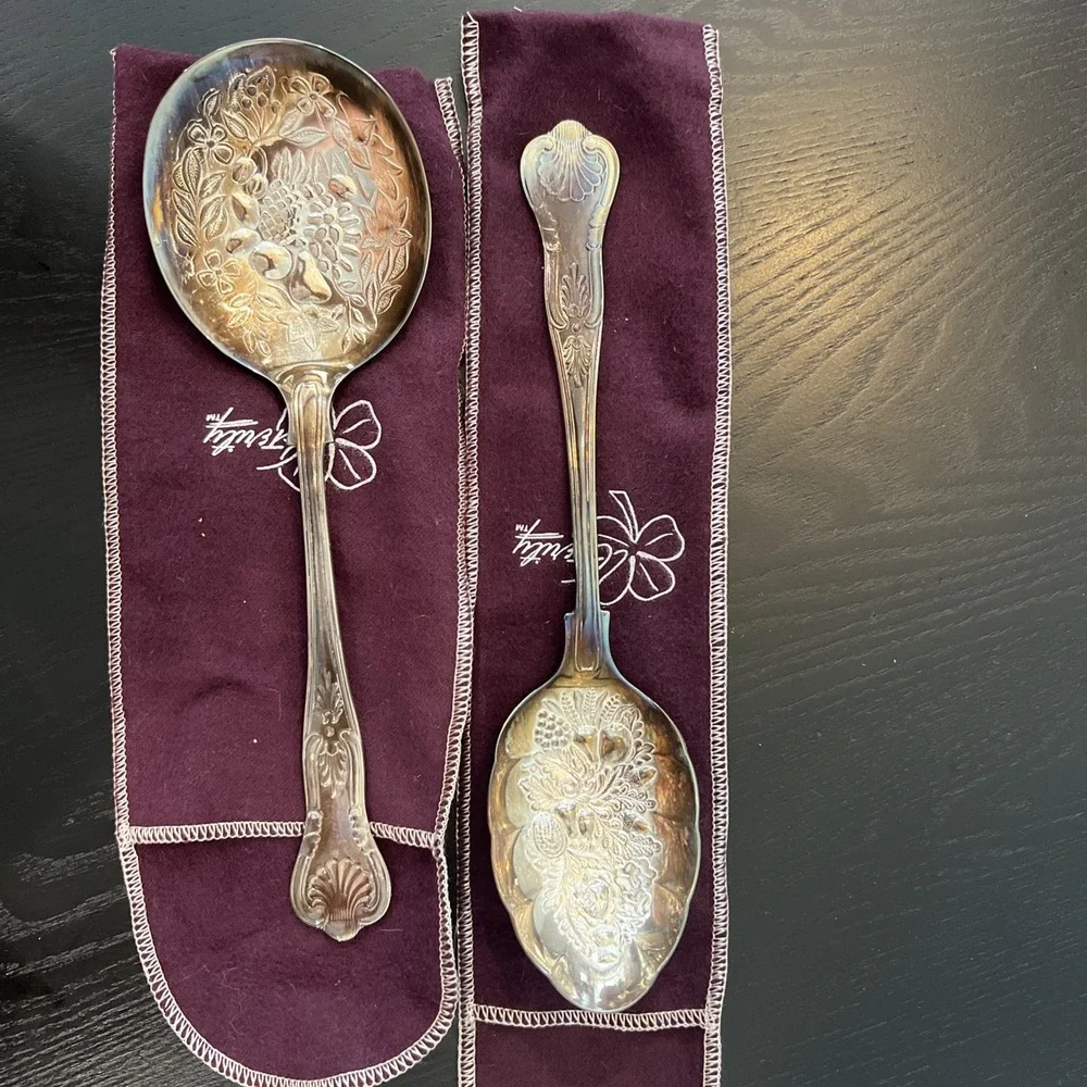 Sheffield England Eisenberg- Lozano EPNS A1‎ Bon Berry Serving Spoons