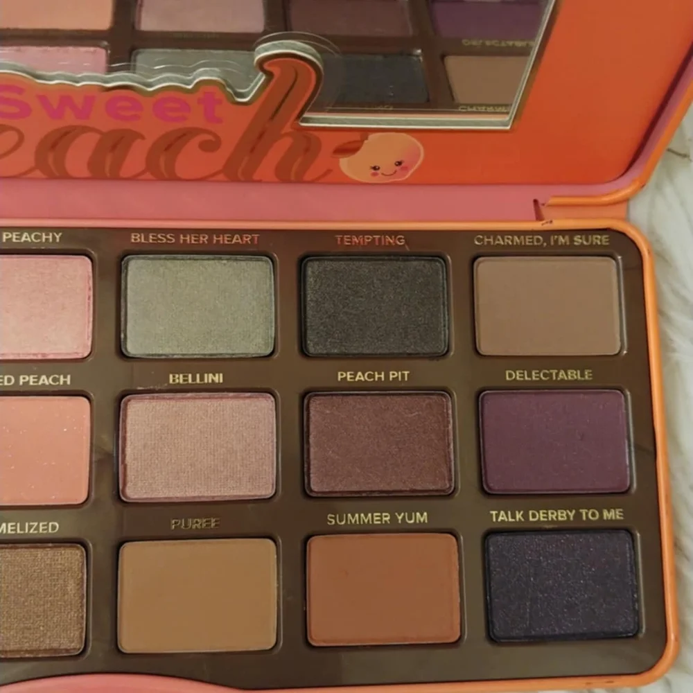 🍑FIRM! NWT TOO FACED SWEET PEACH EYESHADOW PALETTE (LAST ONE AVAILABE)