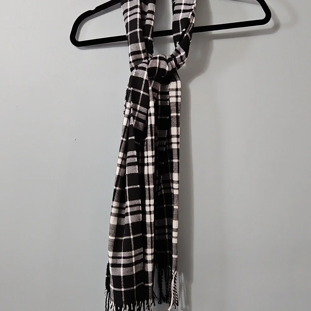 Trezo stylish black