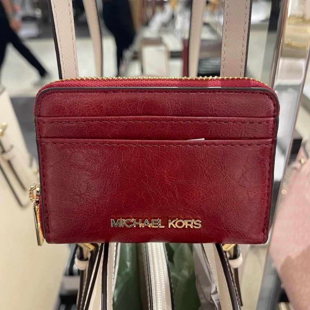 MICHAEL KORS Jet Set Medium Distressed Zip Around Card Case Cherry NWT