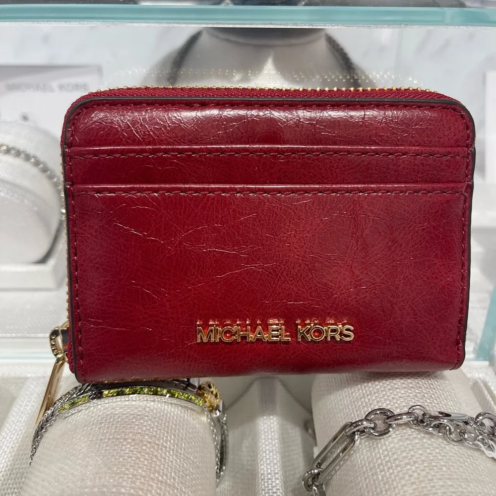 MICHAEL KORS Jet Set Medium Distressed Zip Around Card Case Cherry NWT