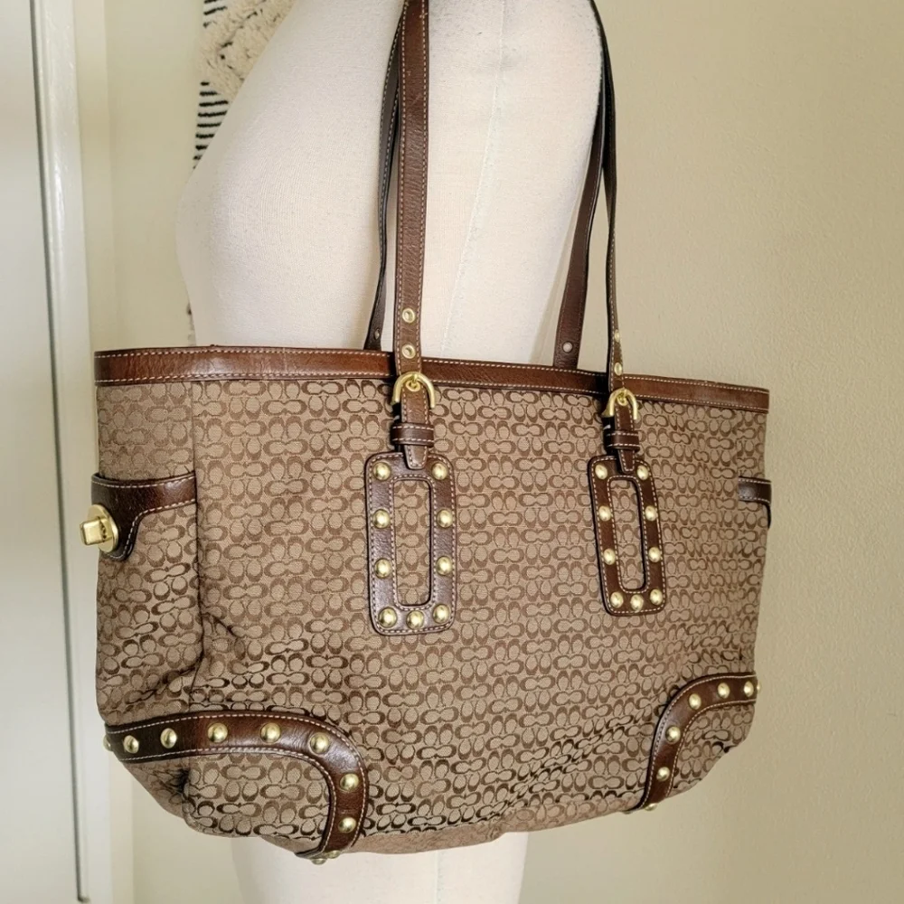 Coach excellent like