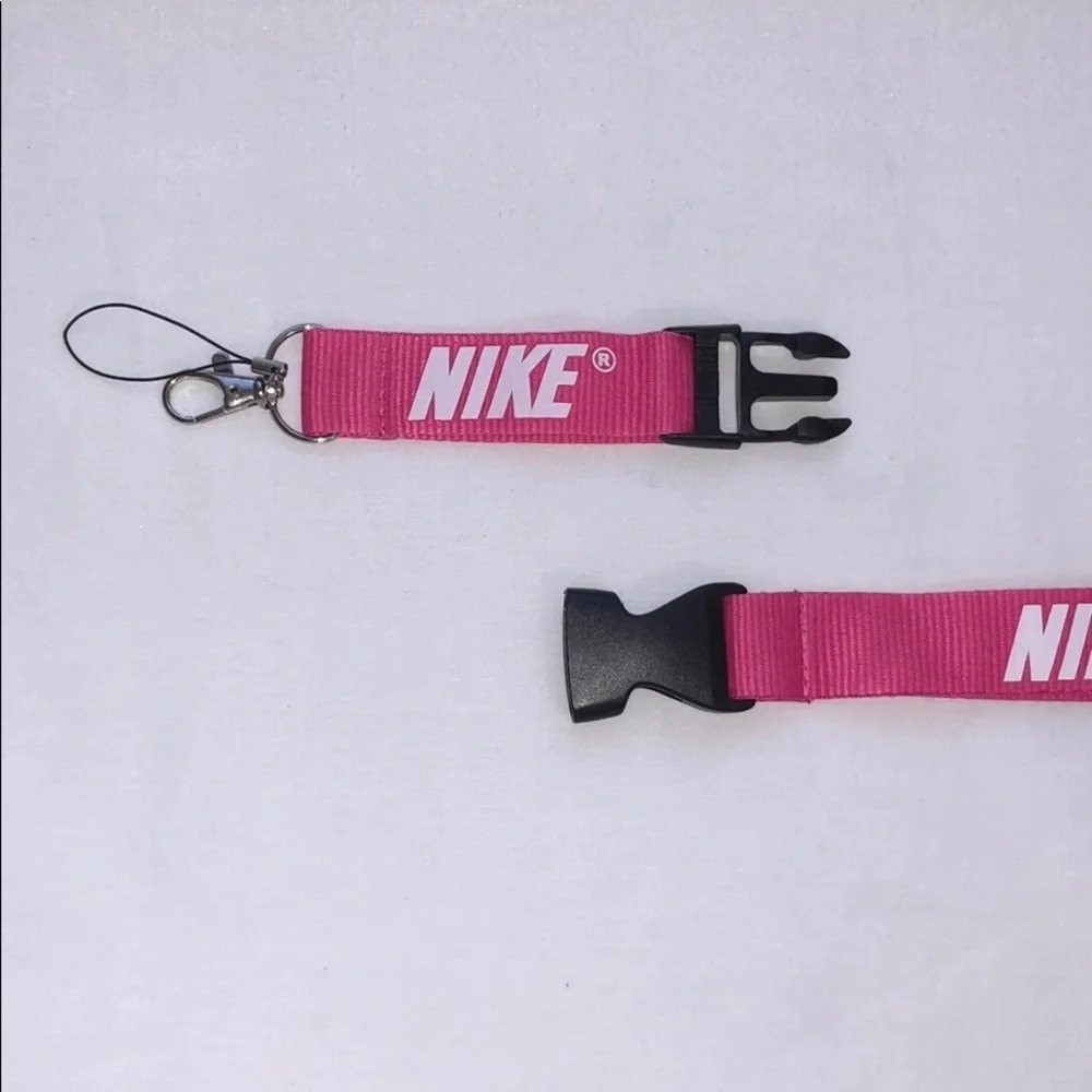Nike tags without length