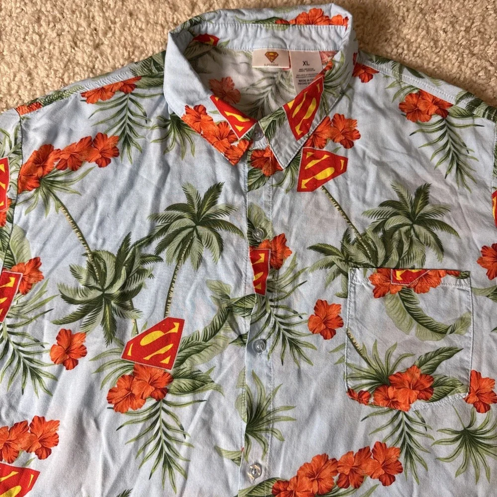 DC SUPERMAN AOP Design Men's Button Front Pocket Hawaiian Shirt X-Large Comics