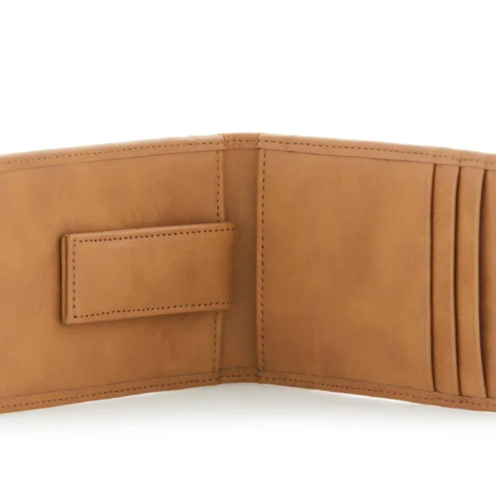 Perry Ellis stay organized
