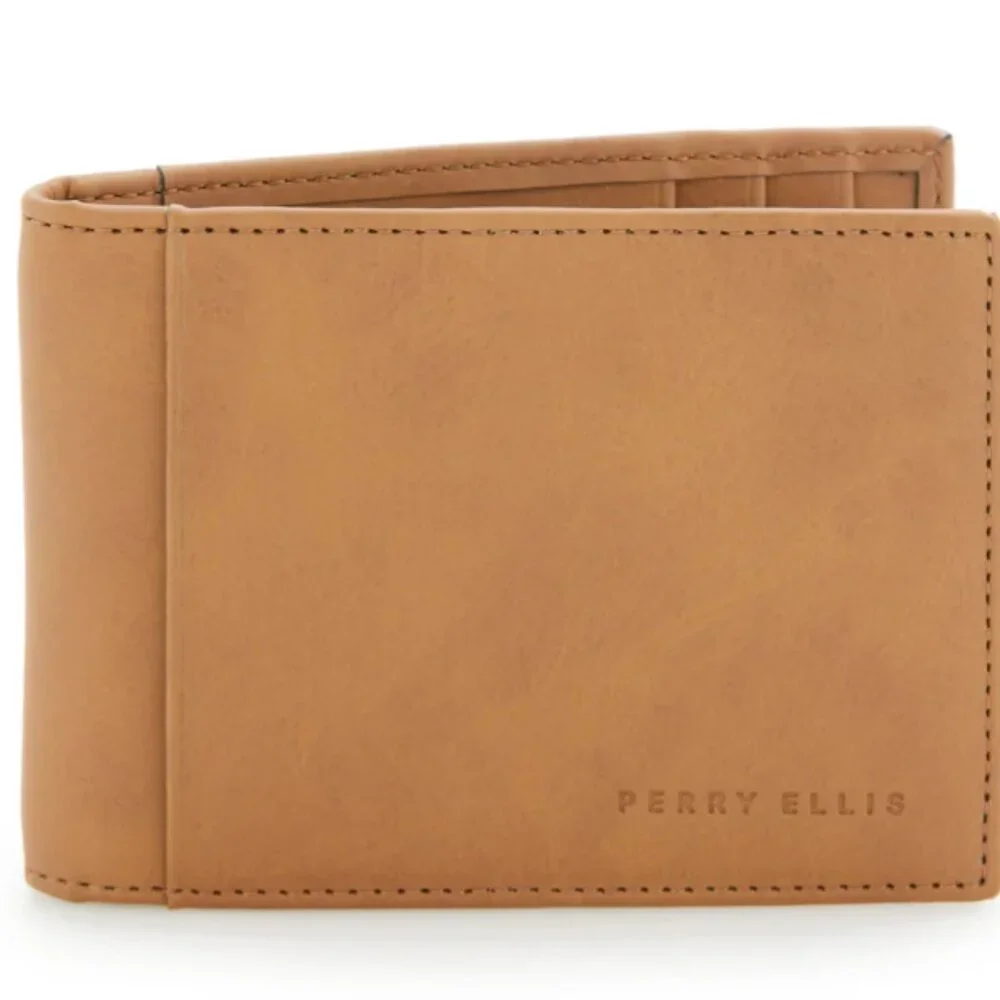 Perry Ellis stay organized