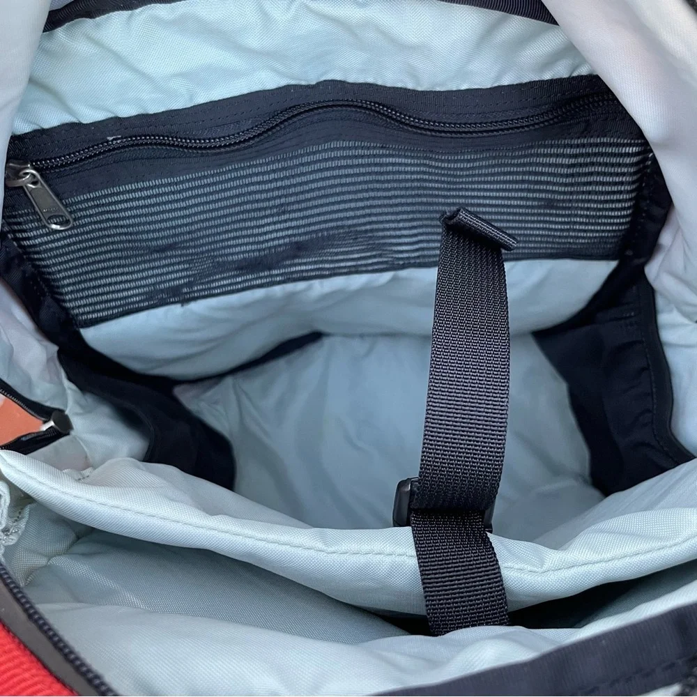 RARE Patagonia 2004, laptop, commuter, travel, nylon shoulder bag in Red/Blk