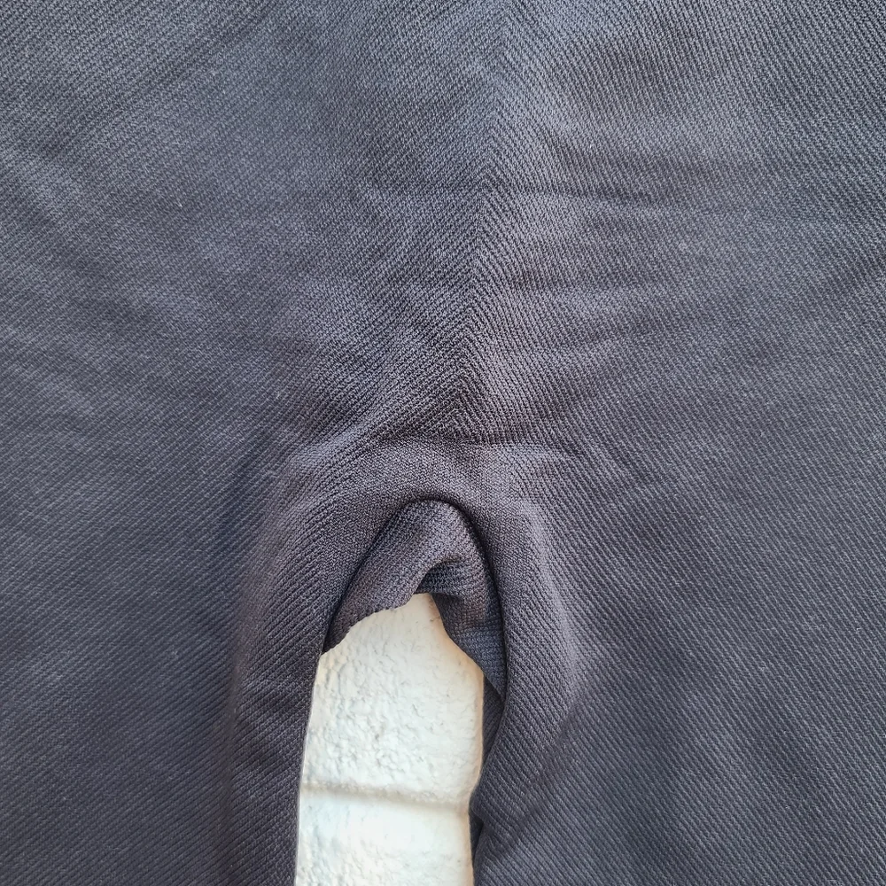 Spanx | Look at Me Seamless Stretchy Knit Leggings in Very Black Size Large